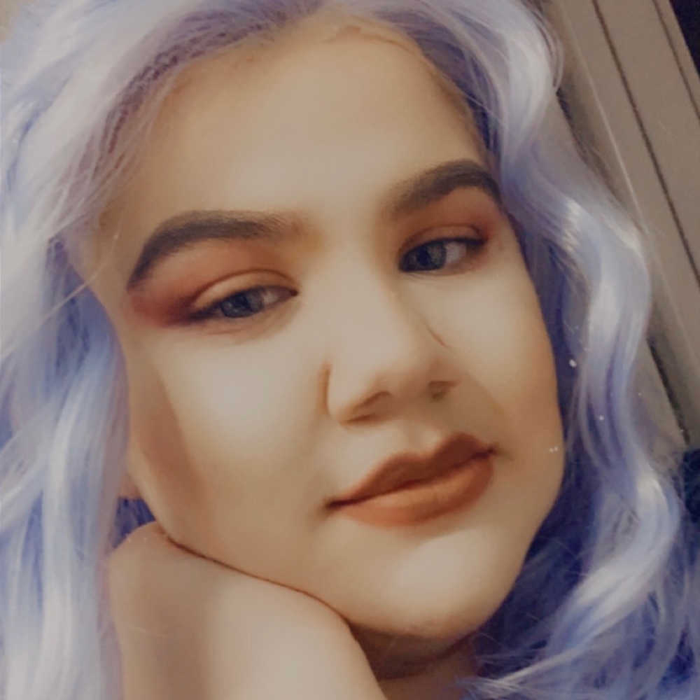 Meet your Posher, Courtney
